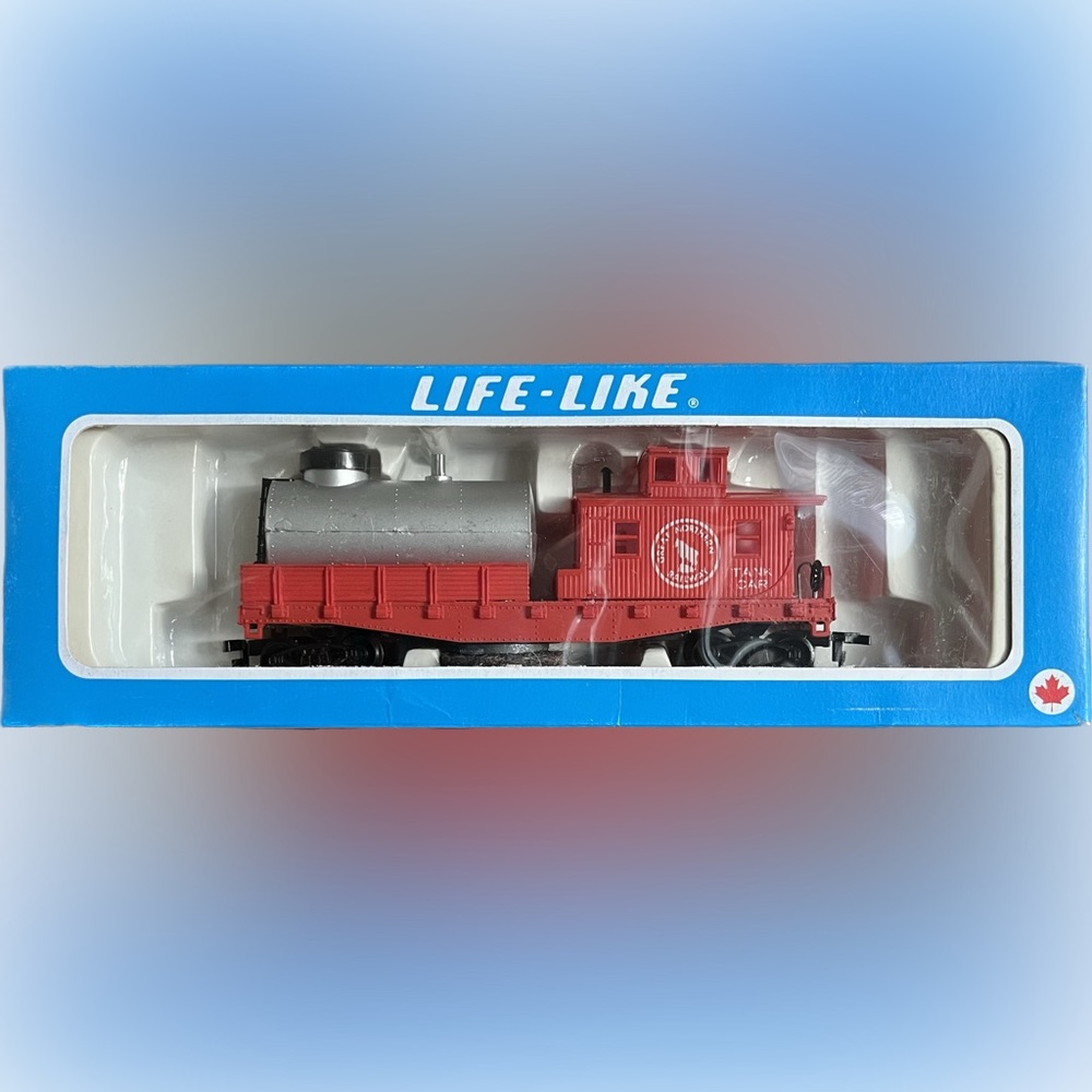 Life-Like Great Northern Railway Freight Train Tank Car